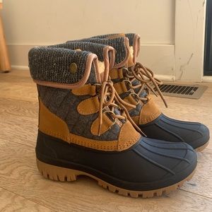 Brand New Cozy snow boots